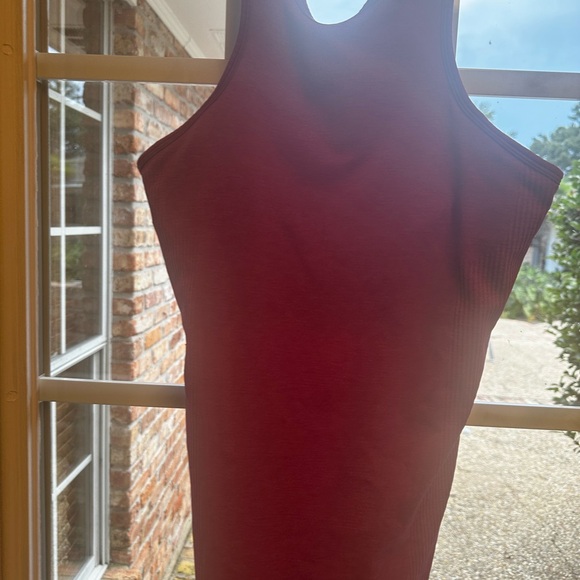 Lululemon Seamlessly Covered Tank - Picture 2 of 7